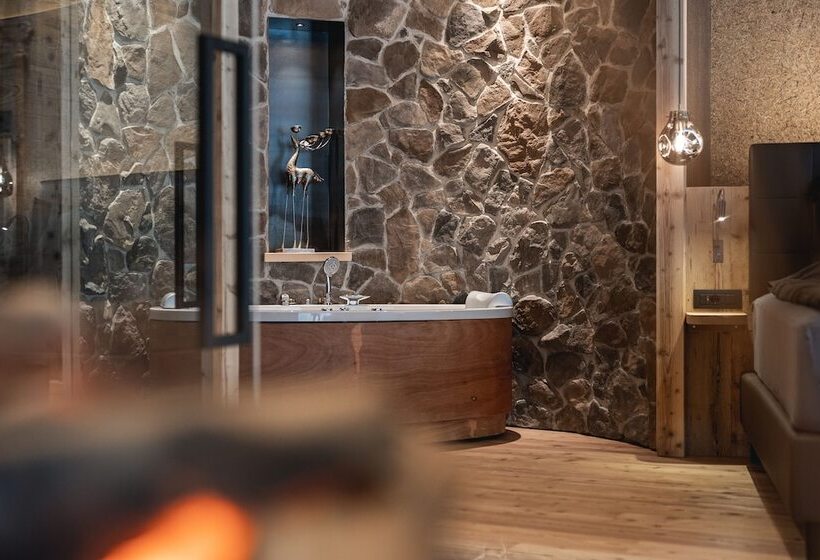 Suite Deluxe, La Roccia Wellness