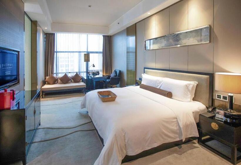 سوئیت اجرایی با تخت کینگ, Pullman Shanghai Jing An