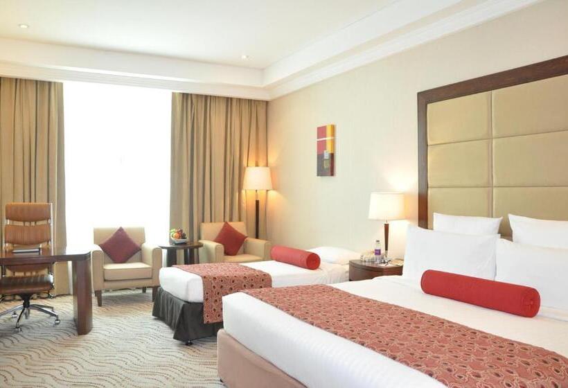 Трехместный Номер Deluxe, Park Regis Kris Kin