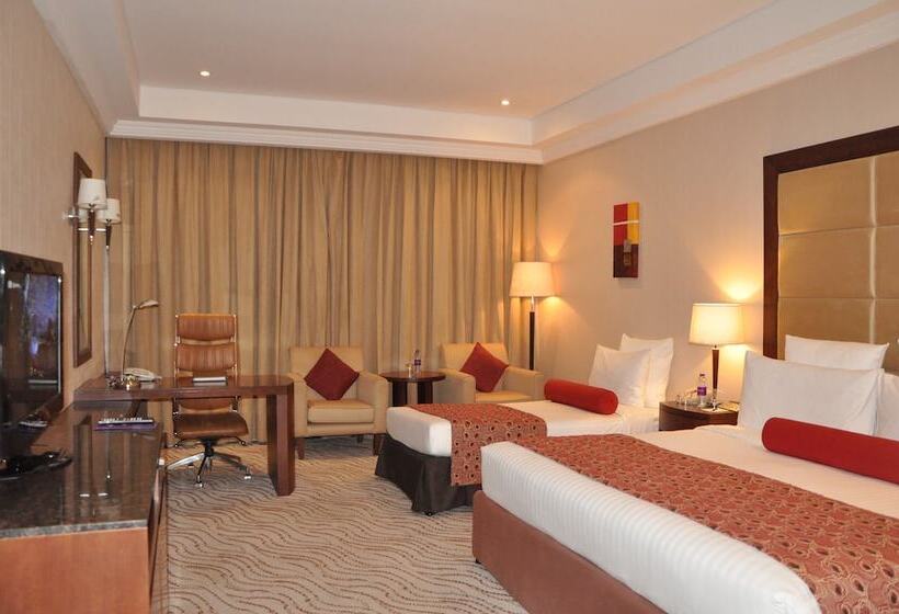 Трехместный Номер Deluxe, Park Regis Kris Kin