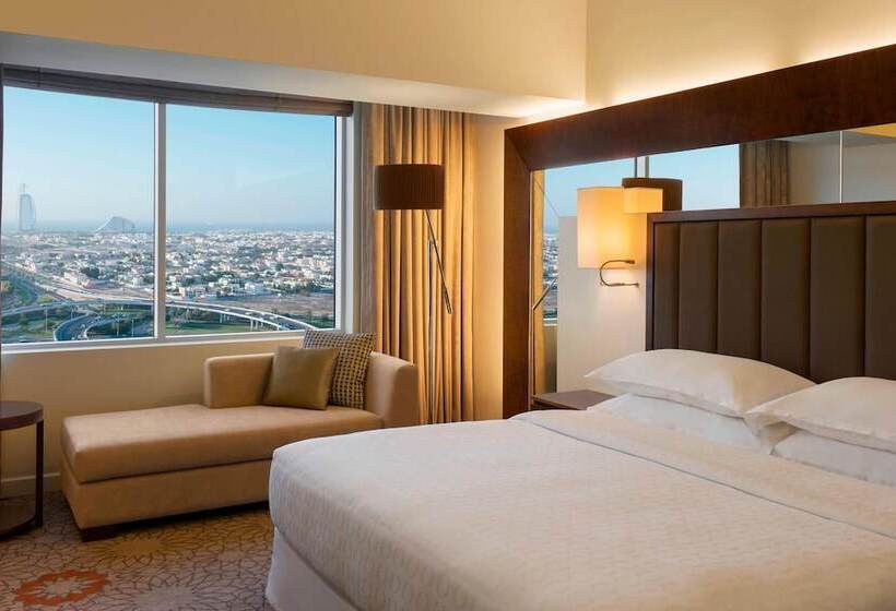 Номер Клуб, Sheraton Mall Of The Emirates Hotel, Dubai