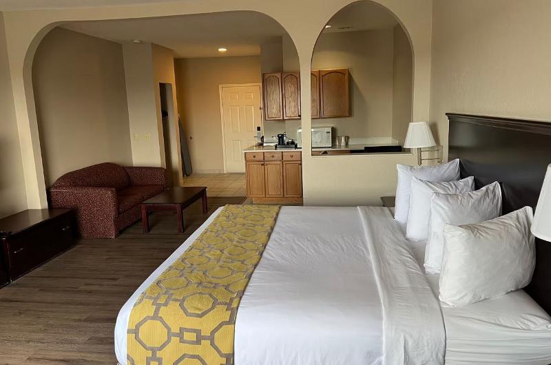 Люкс Кровать Кинг, Baymont By Wyndham Houston Brookhollow