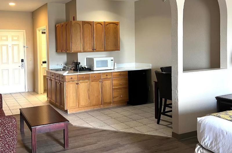 Люкс Кровать Кинг, Baymont By Wyndham Houston Brookhollow