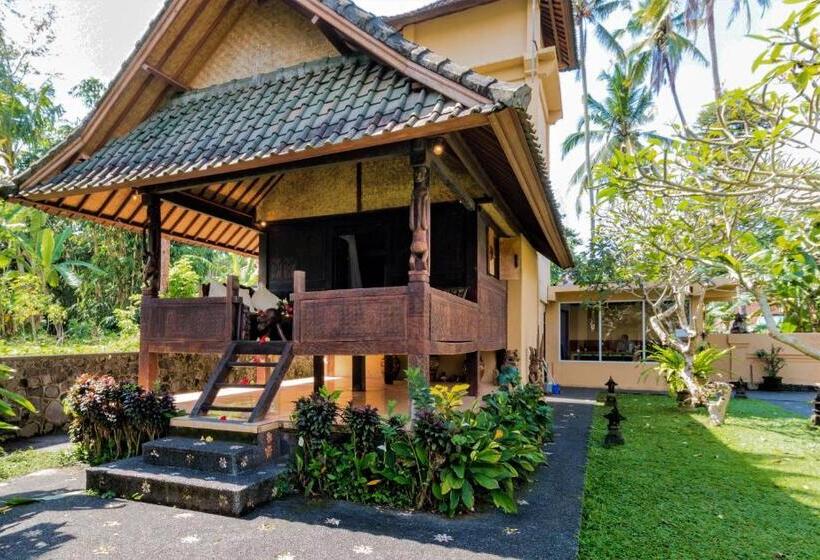 Хижина, Tanah Merah Art Resort