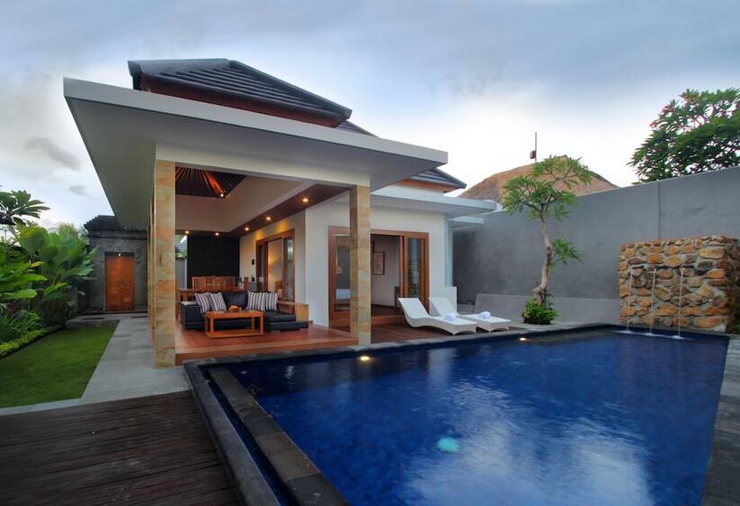 Вилла 3 Спальни с Бассейном, Bali Nyuh Gading Villas