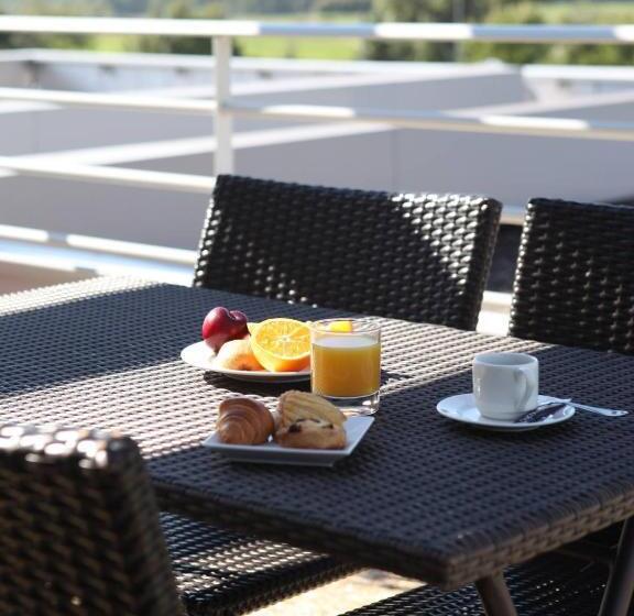 Президентский Люкс, Best Western Park Hotel Geneve Thoiry