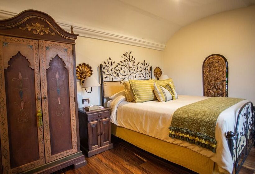 سوییت سوپریور, Boutique Los Pasos & Spa