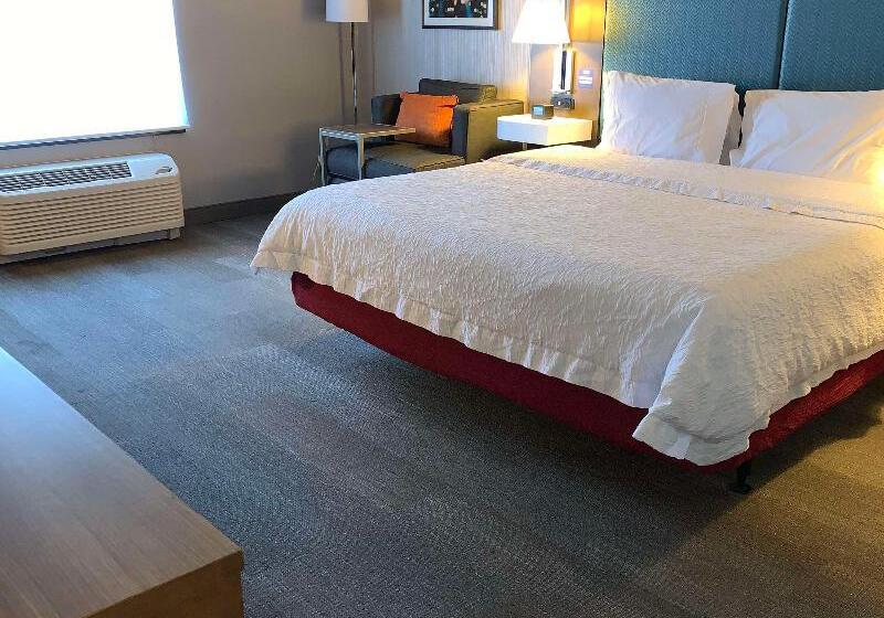 带大床的标准间, Hampton Inn & Suites Carson City