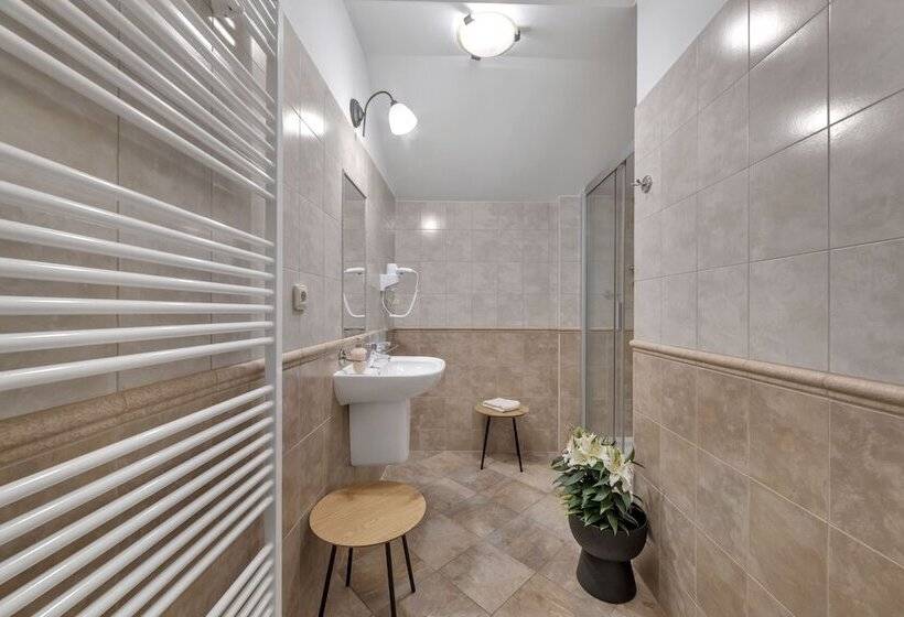 سوییت, Rezidence Villa Gloria