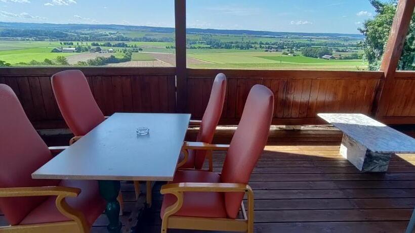 Люкс с Балконом, Geinberg Suites & Via Nova Lodges