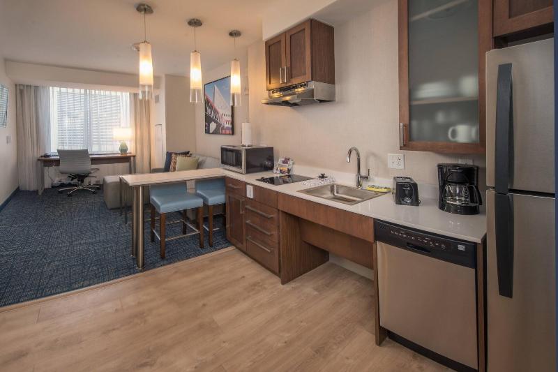 Номер Стандарт Адаптированный для Инвалидов, Hampton Inn Wilmingtonuniversity Area/smith Creek Station
