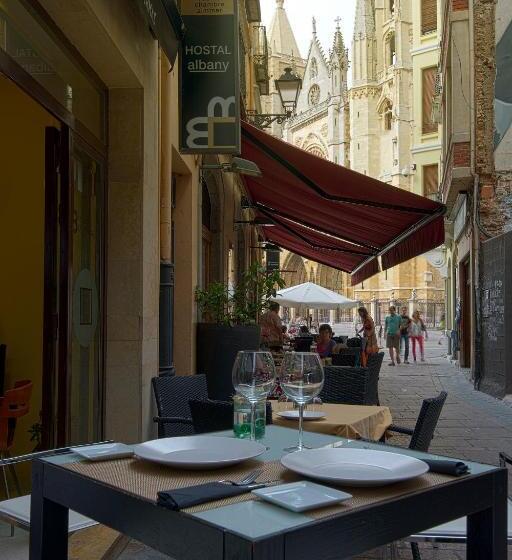 اتاق استاندارد یک نفره, Hostal Albany