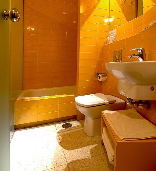 اتاق استاندارد, Hostal Albany