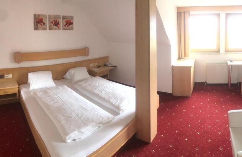 Номер Economy, Alpenblick Attersee Seiringer Kg