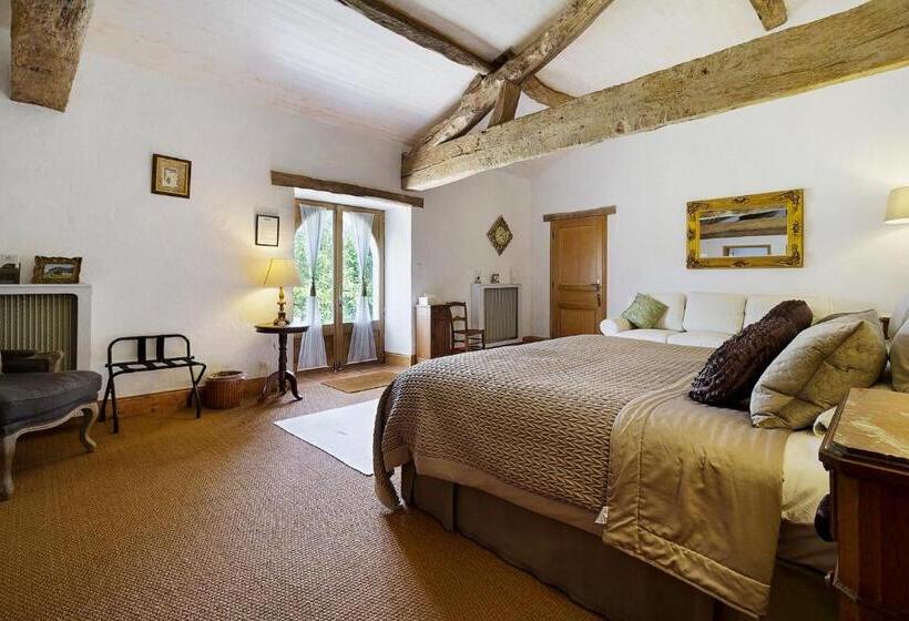 Люкс Вид на Сад, Le Farat Bed & Breakfast