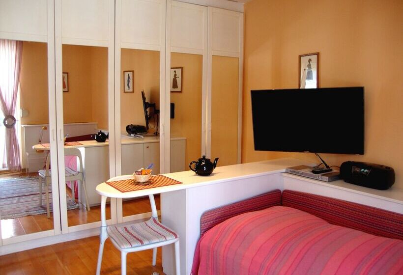 스탠다드 스튜디오, Mondial Appartement