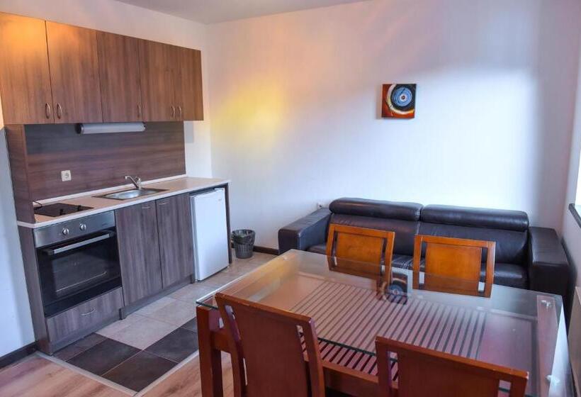 2 Bedrooms Apartment Mountain View, Royal Bansko   Half Board Plus & All Inclusive Light   Hot Pool & Jacuzzis