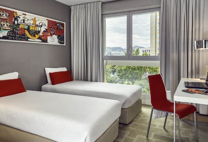 Апартаменты 1 Спальня с Балконом, Aparthotel Adagio Marseille Timone