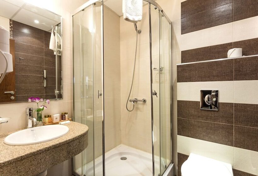 Номер Deluxe, City Avenue Hotel By Hmg Free Parking Free Wi Fi