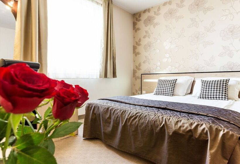 Номер Deluxe, City Avenue Hotel By Hmg Free Parking Free Wi Fi