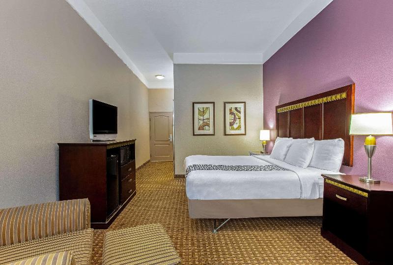 Стандартный Номер Кровать Кинг, La Quinta Inn & Suites By Wyndham Cleburne