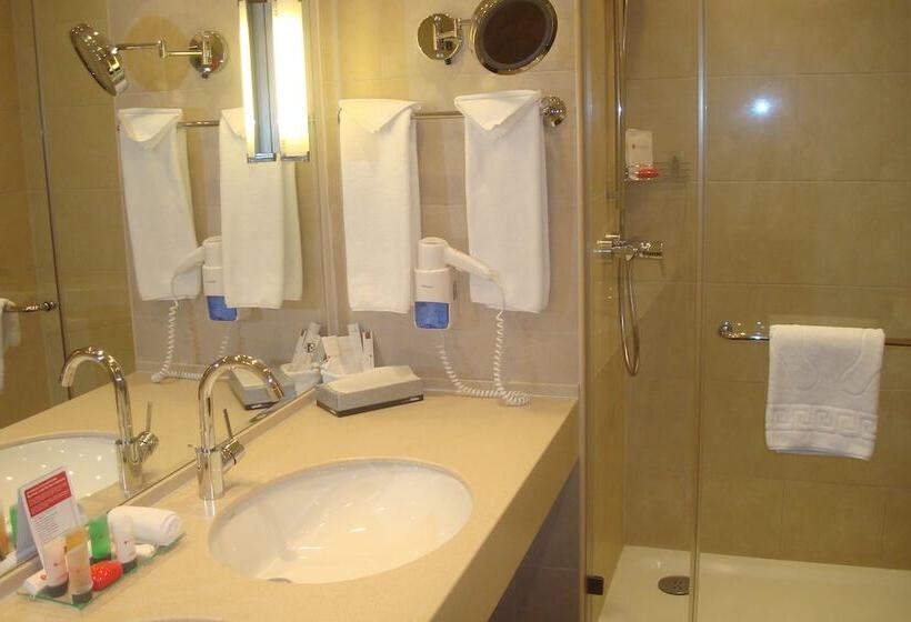 اتاق سوپریور, Ramada By Wyndham Yekaterinburg