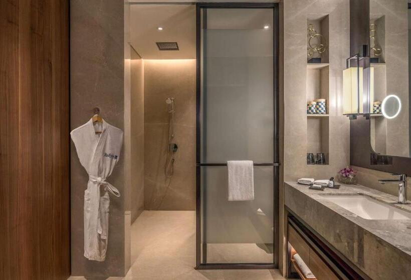 Люкс Повышенной Комфортности, Radisson Blu Hotel & Spa, Nashik