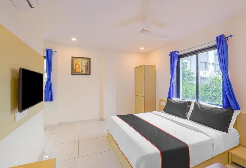 Трехместный Номер Классика, Collection O Hotel La Veera