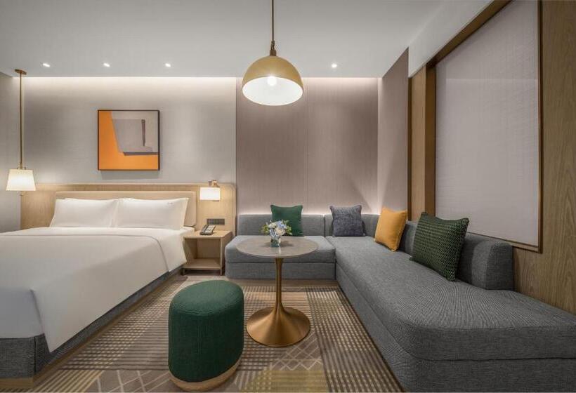 适合残疾人士使用的带超级大床的标准间, Holiday Inn Fu An