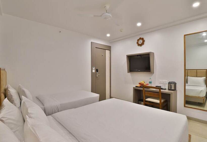 اتاق سوپریور, 7 Orbit Hotel, Surat