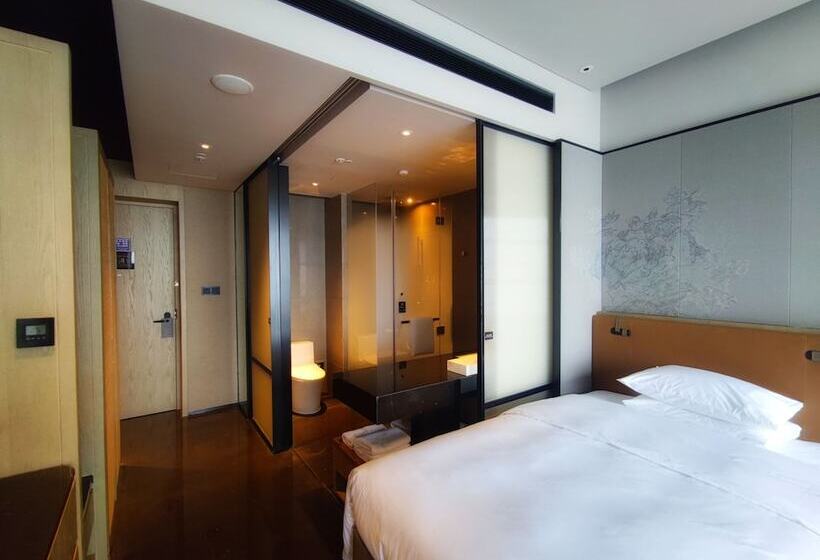 Номер Executive, Courtyard By Marriott Luoyang