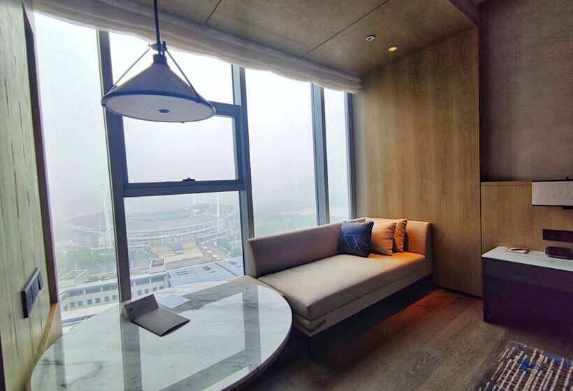 Номер Executive, Courtyard By Marriott Luoyang