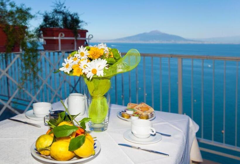 Triple Room Sea View, Settimo Cielo