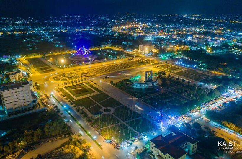 اتاق استاندارد با چشم‌انداز دریاچه, Khách Sạn ánh đông