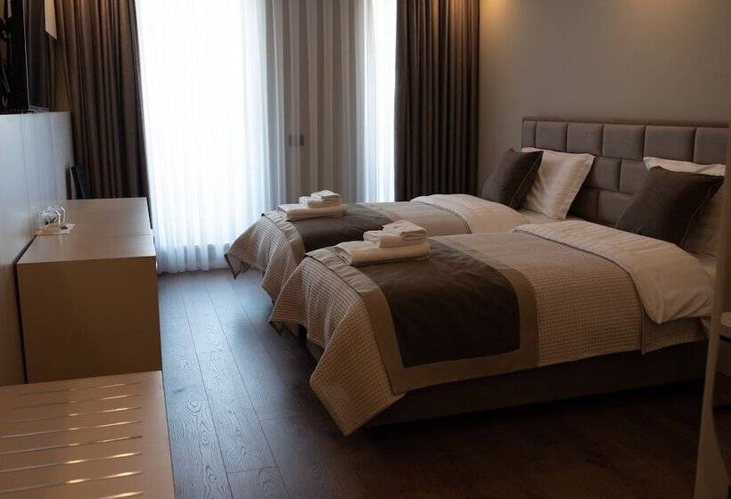 标准间, Royal East Resort