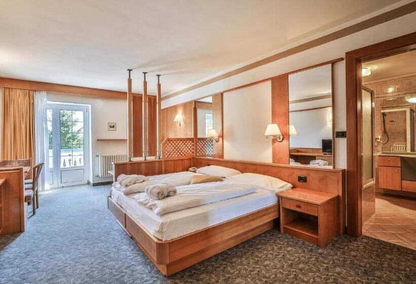 اتاق سوپریور, Mytime Hotels Savoy