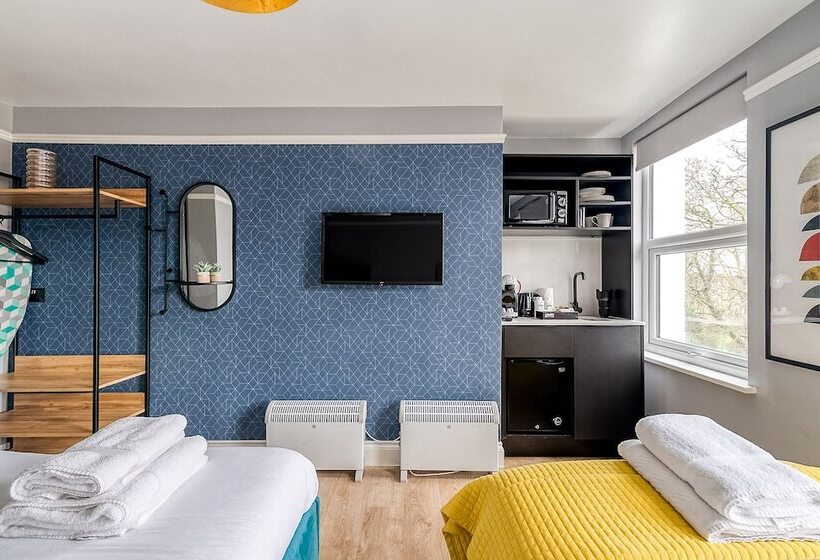 Семейный Номер, Kensington Rooms   Warwick Road