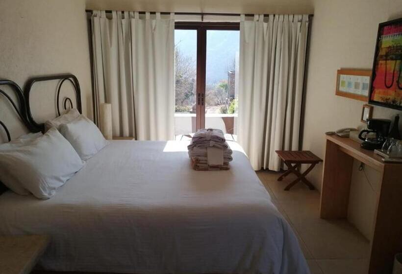 小型套房, Hostal De La Luz