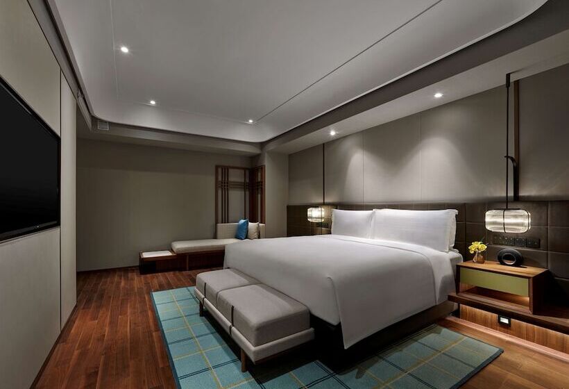 Люкс Ejecutiva 2 Спальни, Hilton Shanghai Hongqiao