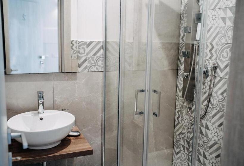 اتاق استاندارد, B&b Stramondo