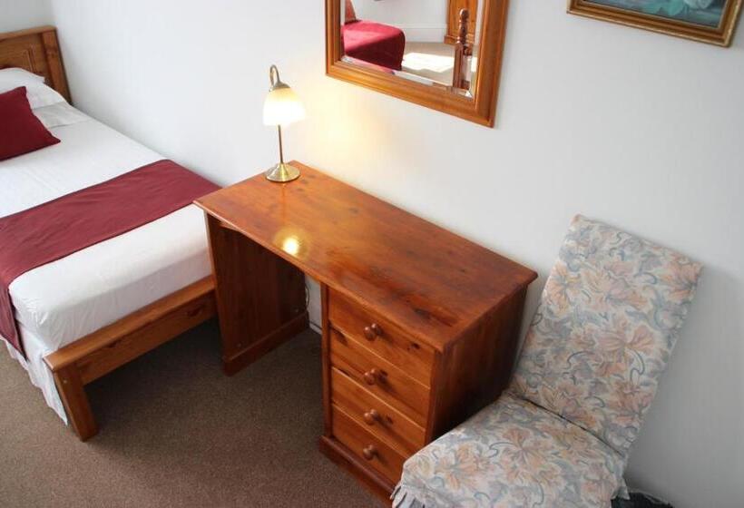 Семейный Номер, Filton Guest House
