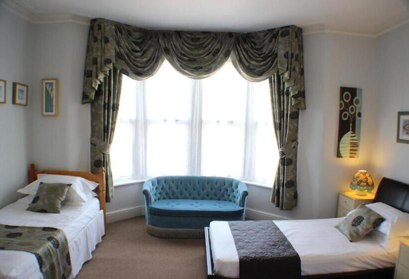 Номер Стандарт Трехместный, Filton Guest House