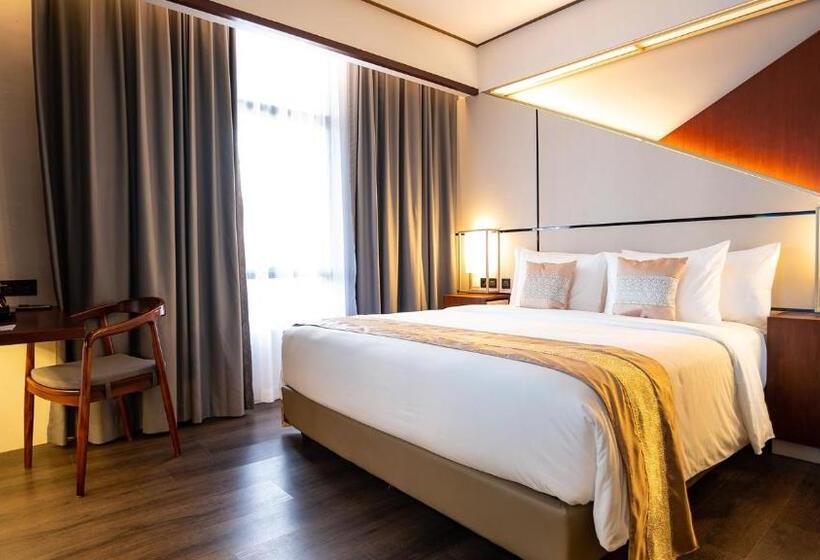豪华房间, Rayz Umm Hotel Malang