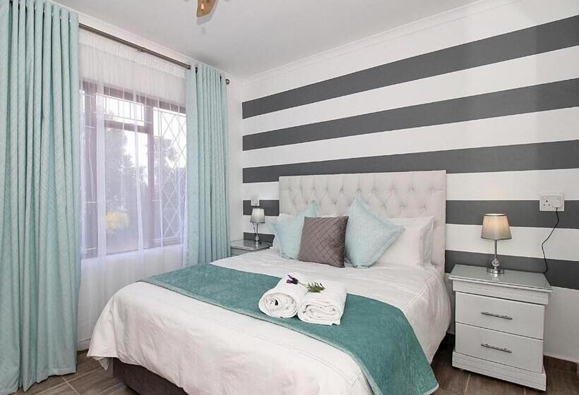 Люкс, Glennies Guesthouse