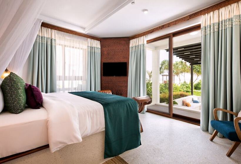 Люкс, Lux Marijani Zanzibar
