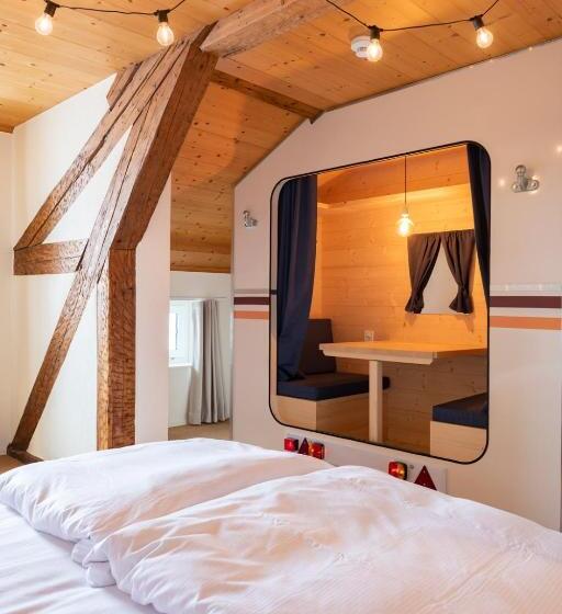 اتاق لوکس, Peanut Mountain Lodge & Le Communal
