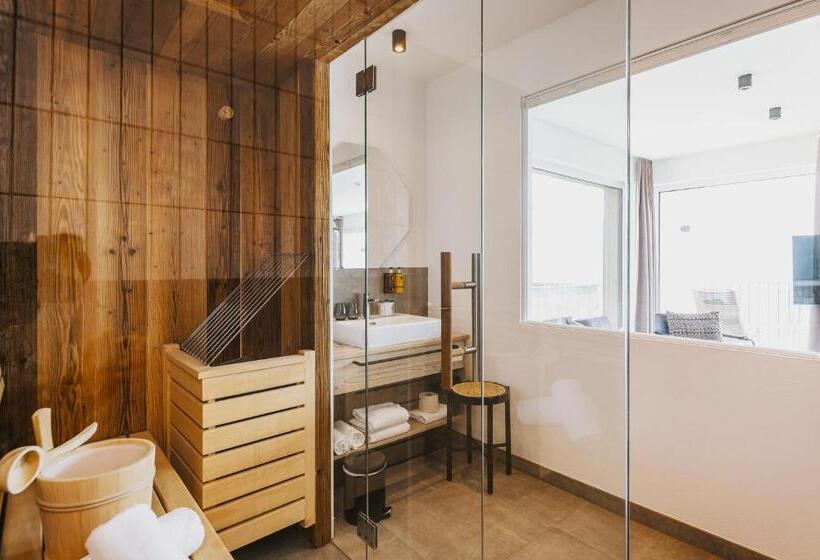 Люкс 3 Спальни, Nikolaus By Avenida Panoramic Wellness Suites