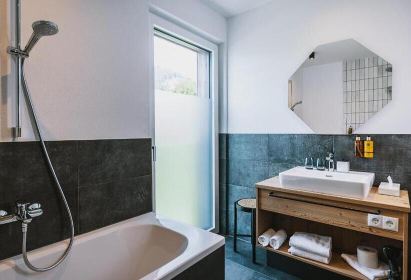 Люкс Deluxe 2 Спальни, Nikolaus By Avenida Panoramic Wellness Suites