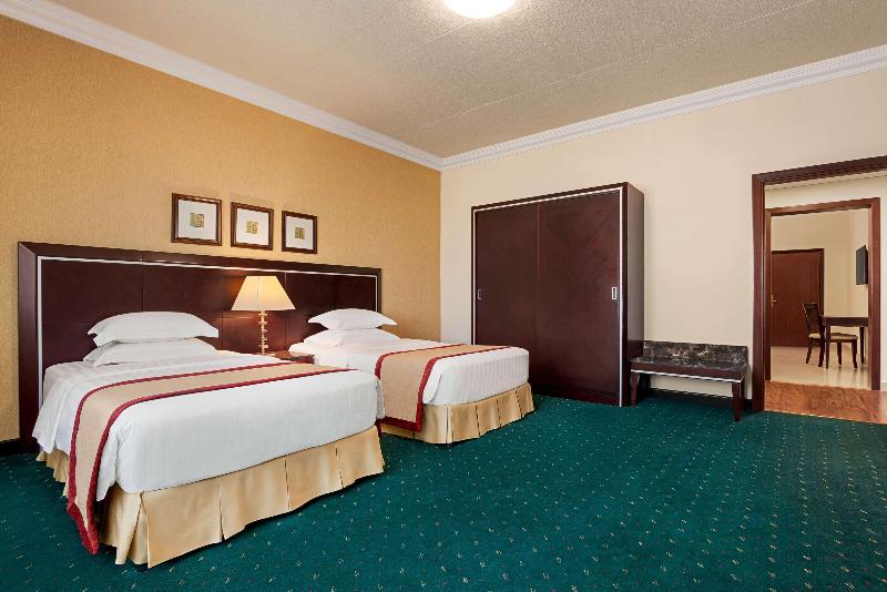 스탠다드 스튜디오, Ramada By Wyndham Dammam Khaleej Road