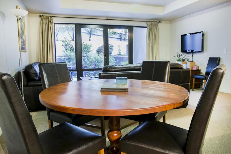 Апартаменты 2 Спальни, The Glebe Apartments